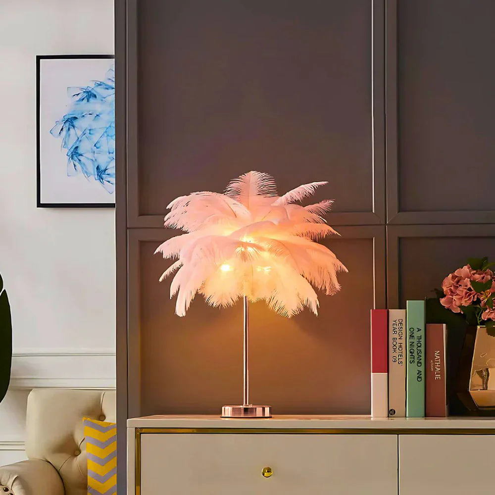 מנורת FeatherLuxe Glow | אור רך ואווירתית לחדרי מגורים