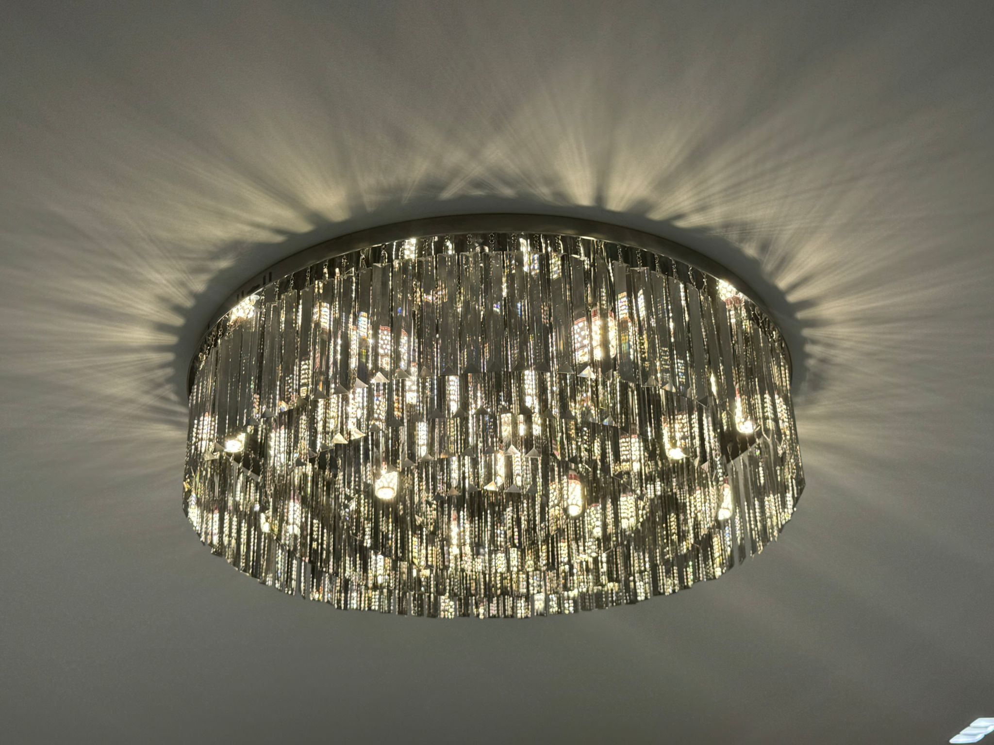 Tavian Chandelier