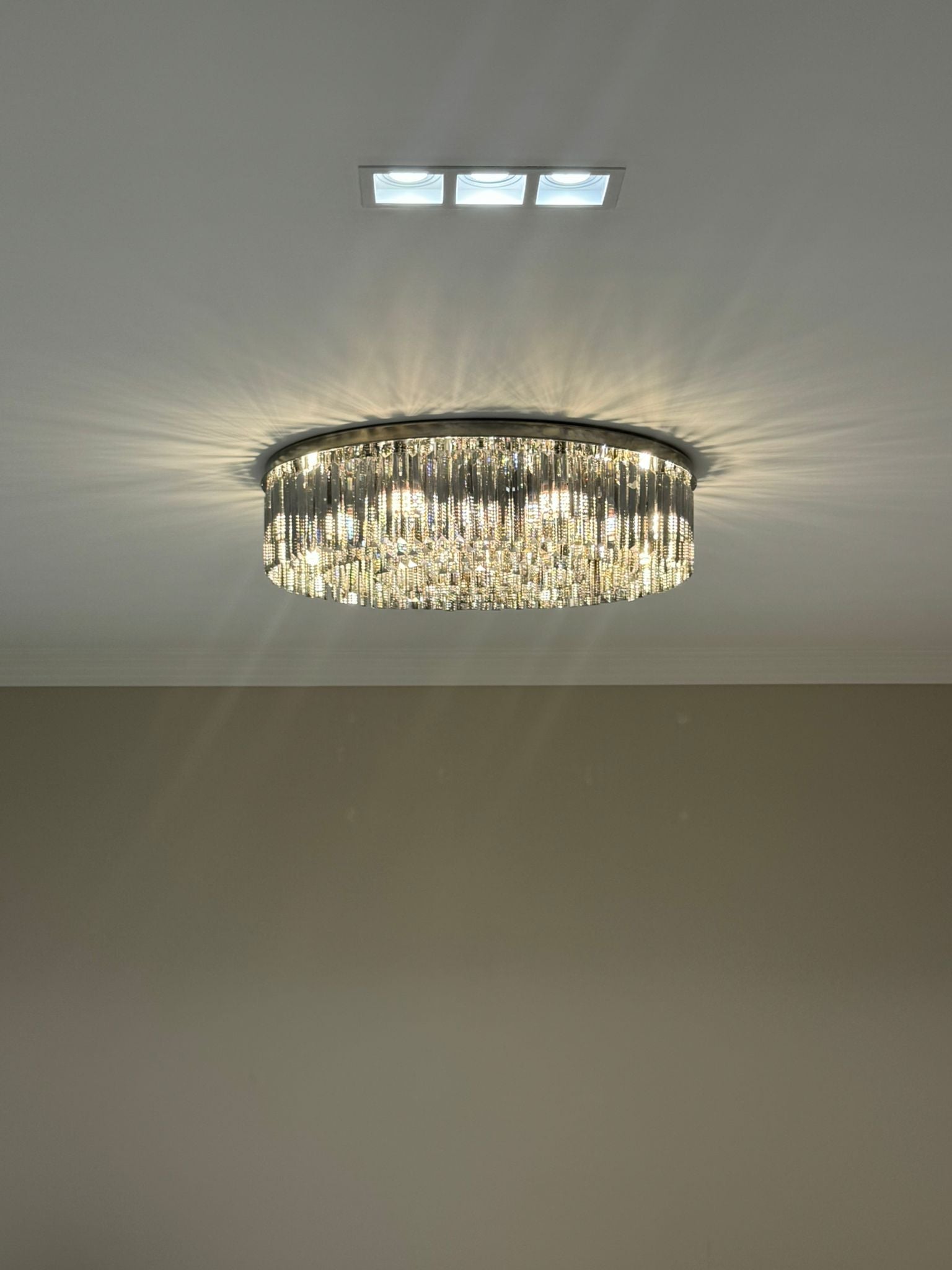 Tavian Chandelier