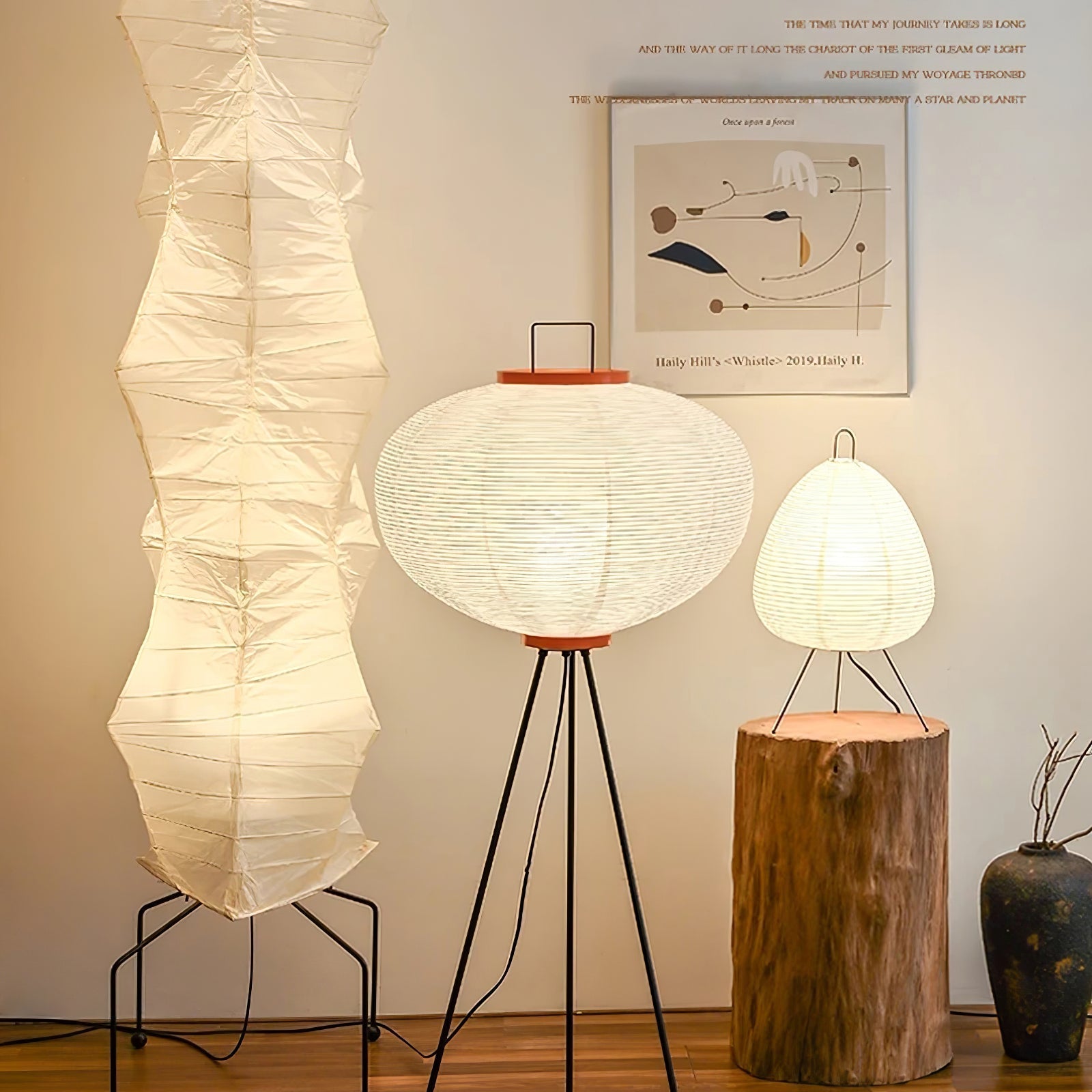 Lampă de podea Kazumi cu hârtie de orez de la Petprovac, lumină ambientală moale