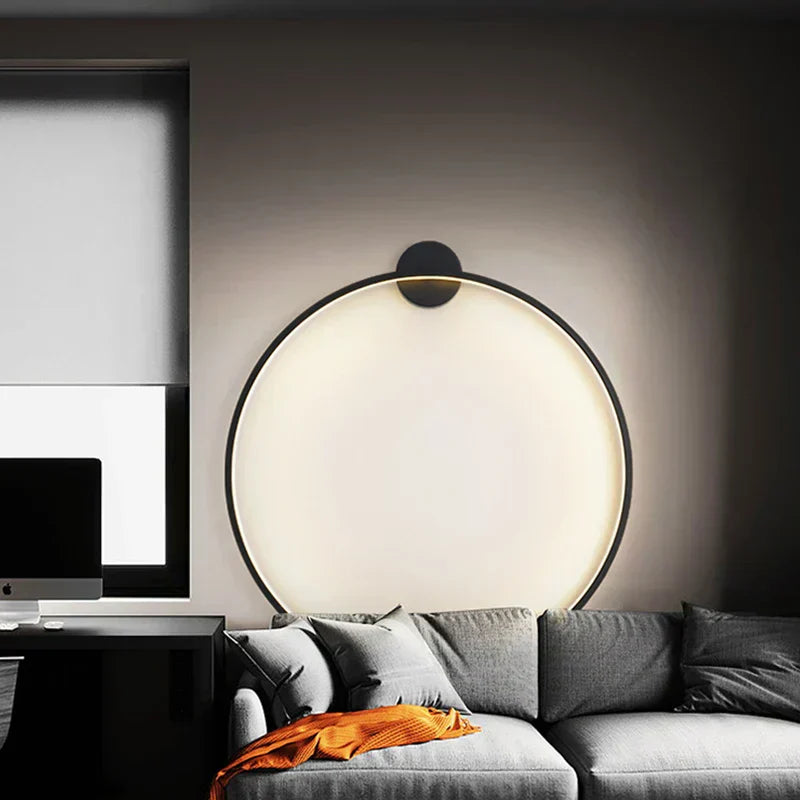 NovaLume justerbar LED vegglampe med lysstyrkekontroll