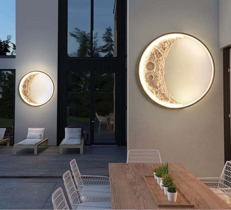 Crescent vegglampe