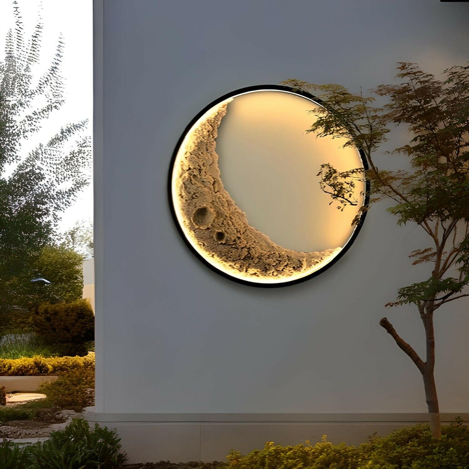 Crescent vegglampe