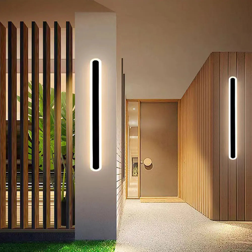 Luz de Pared Exterior AstraLumen con Diseño Ovalado Lineal