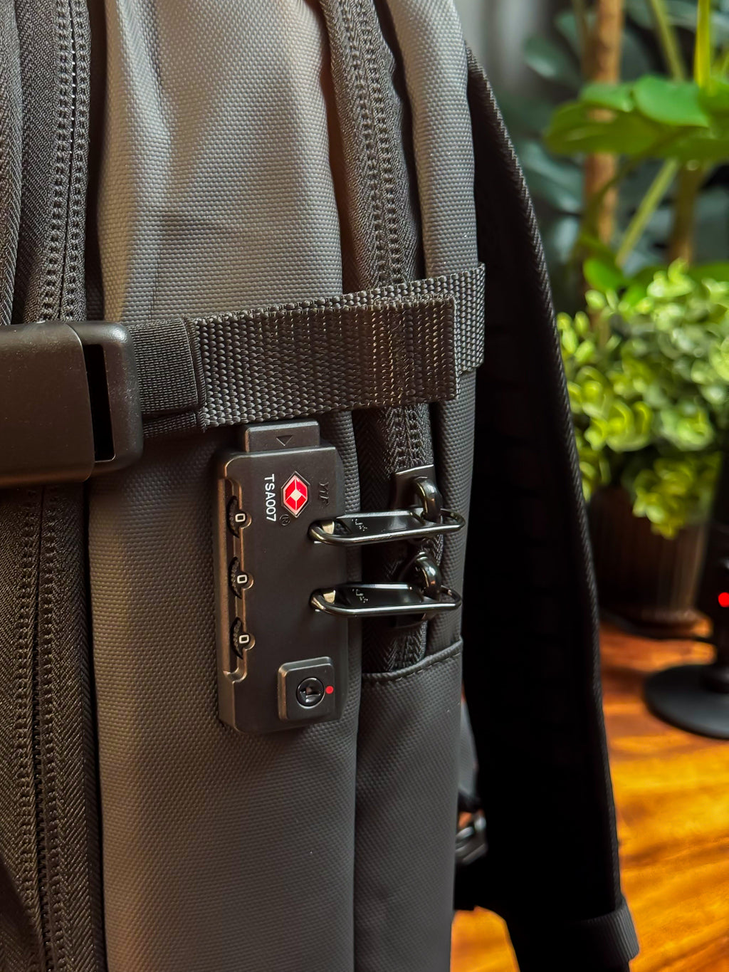 Expandable Vacuum Travel Backpack for Maximum Packing Space