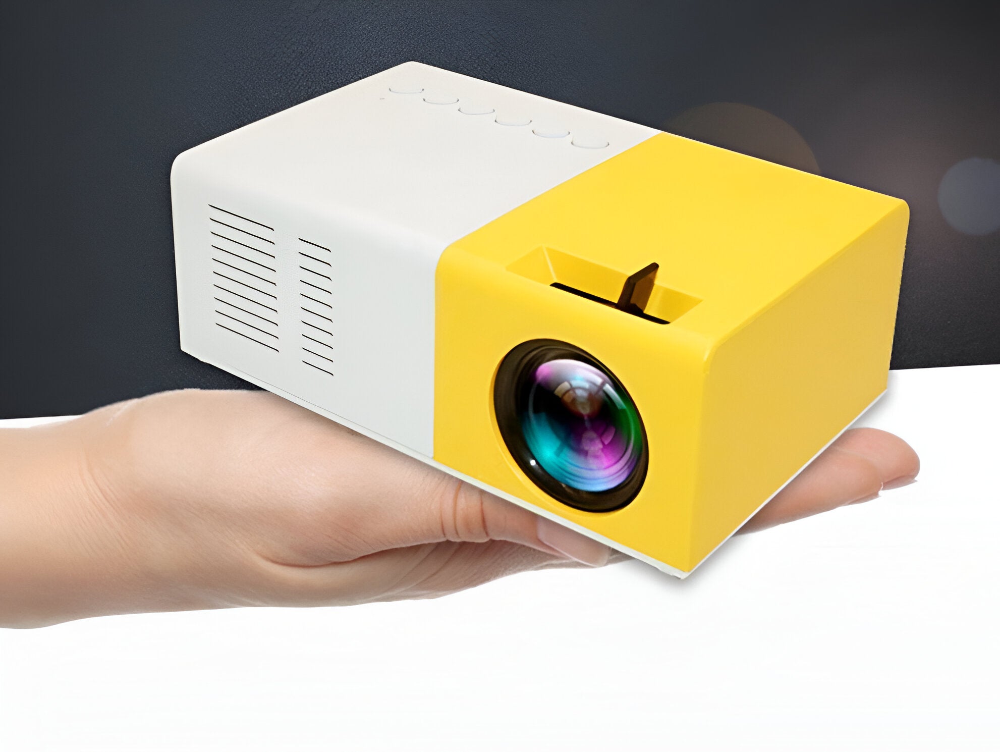 Compact HD Projector | Petprovac