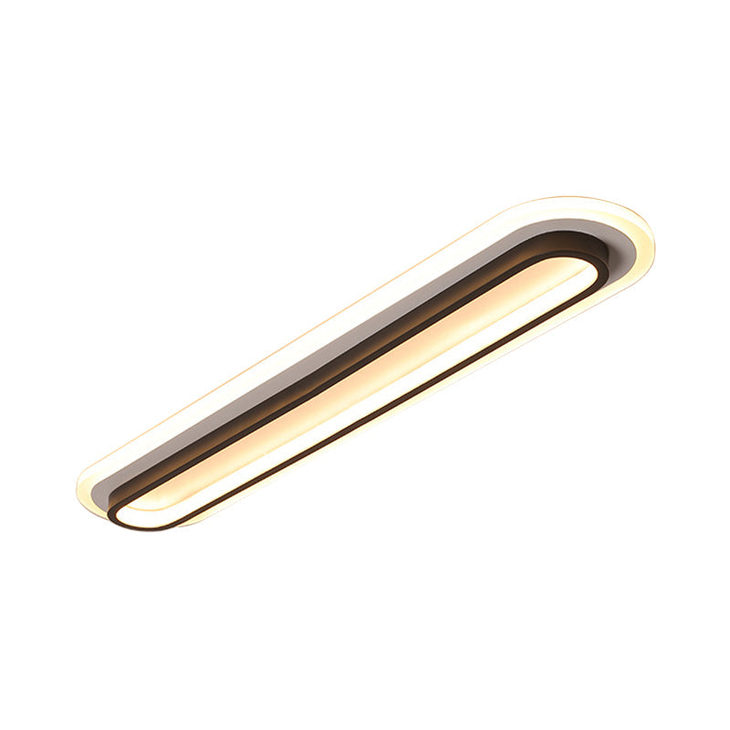 Oval LED loftlampe sort eller hvid med akryl diffuser