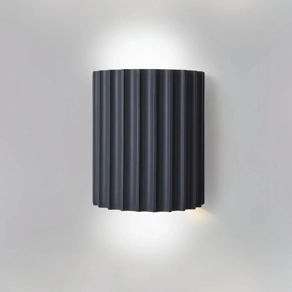 Minimalistická nástěnná lampa s jemným okolním světlem pro moderní domovy