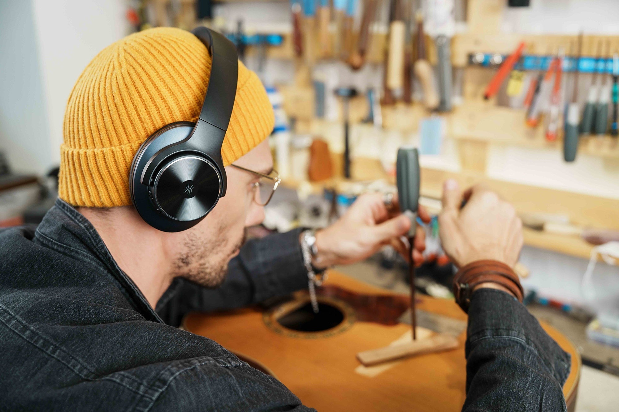 Kirrea ANC vezeték nélküli fül körüli fejhallgató, Bluetooth 5.0 mikrofonnal