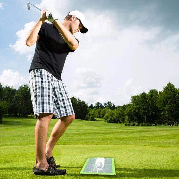 Golf-Trainingsmatte für zu Hause mit Echtzeit-Schwung-Feedback