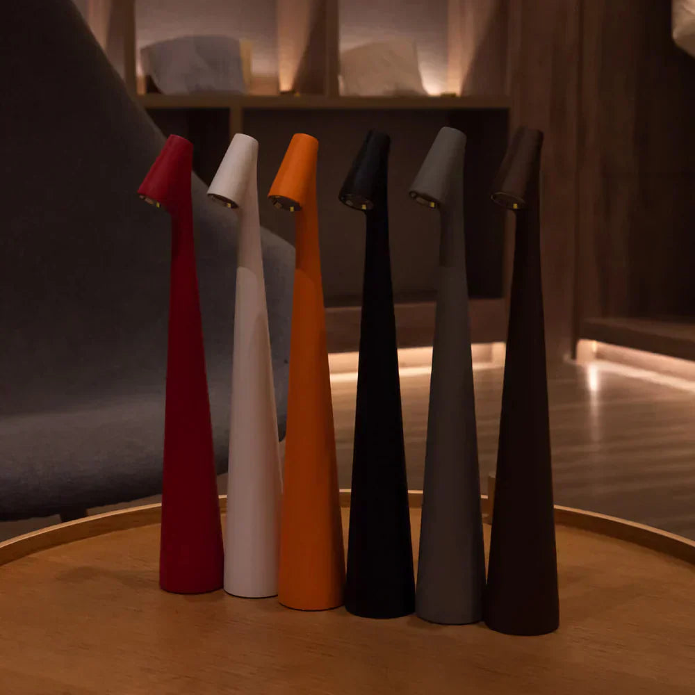 Lámpara de mesa LED inalámbrica LumaNord para lectura y comedor