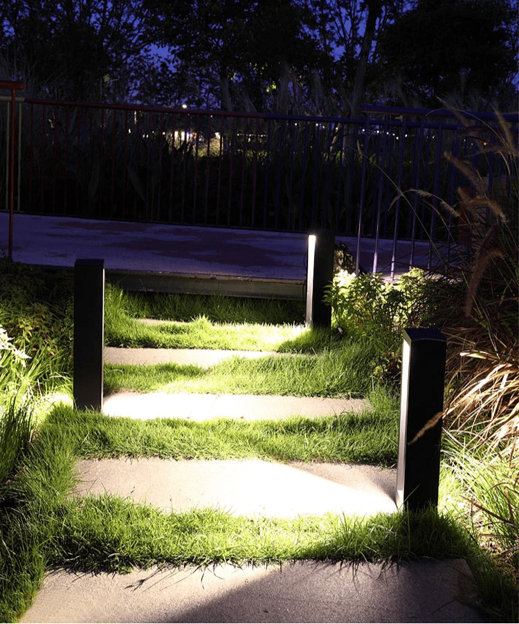 Lámpara de césped LED para exteriores Bramwell