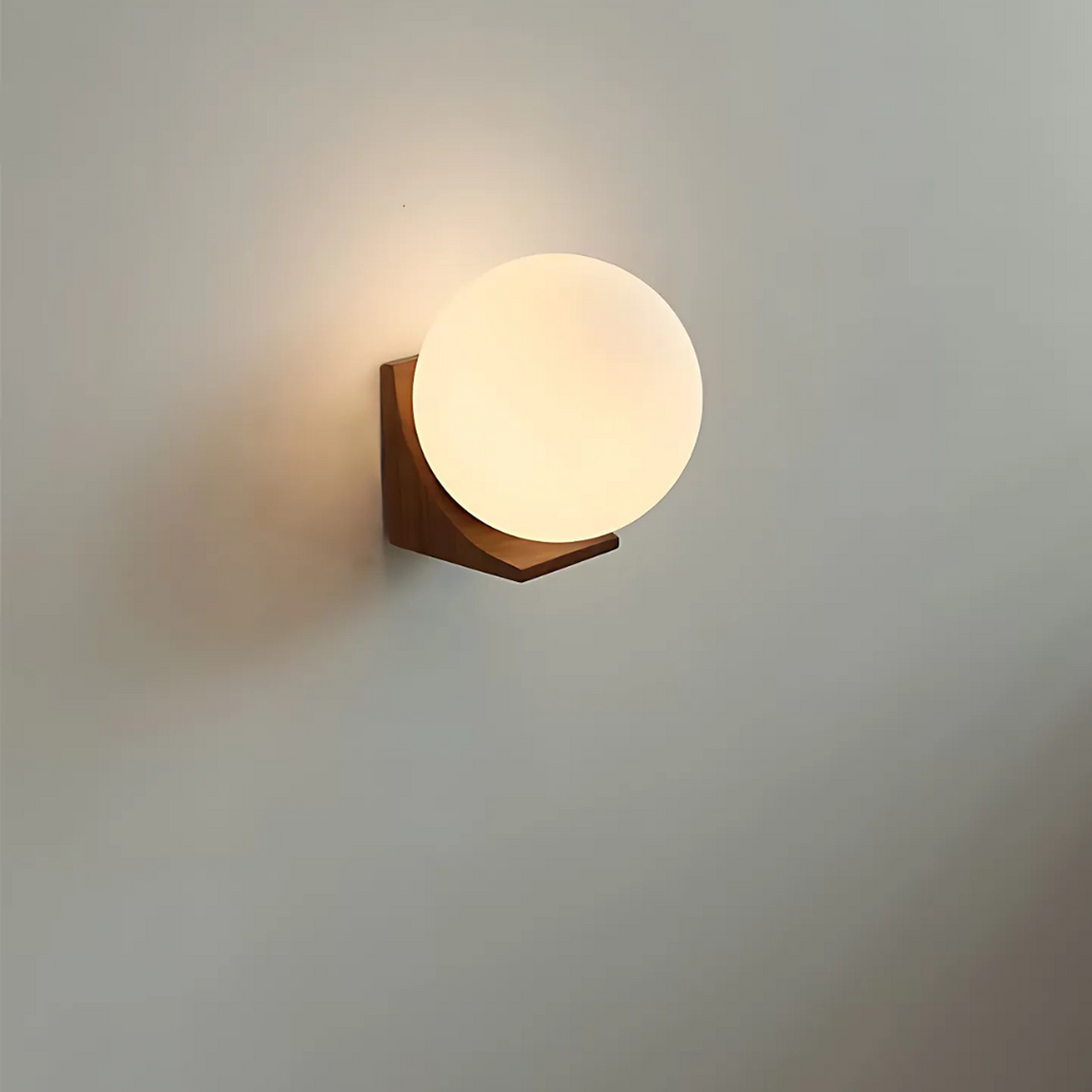 Liora Wall Sconce | Petprovac