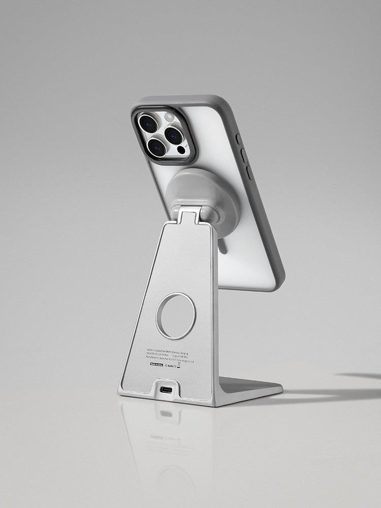 Hautfreundliche matte durchscheinende Handyhülle, MagSafe-kompatibel | Petprovac