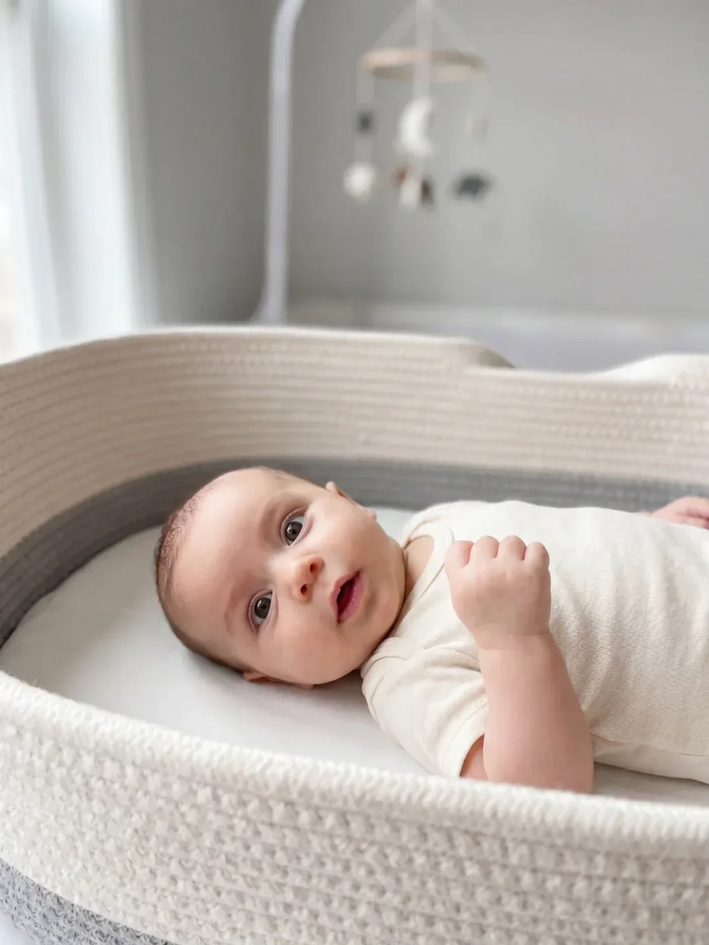 Two-Tone Cotton Rope Changing Basket With Integrated Handles