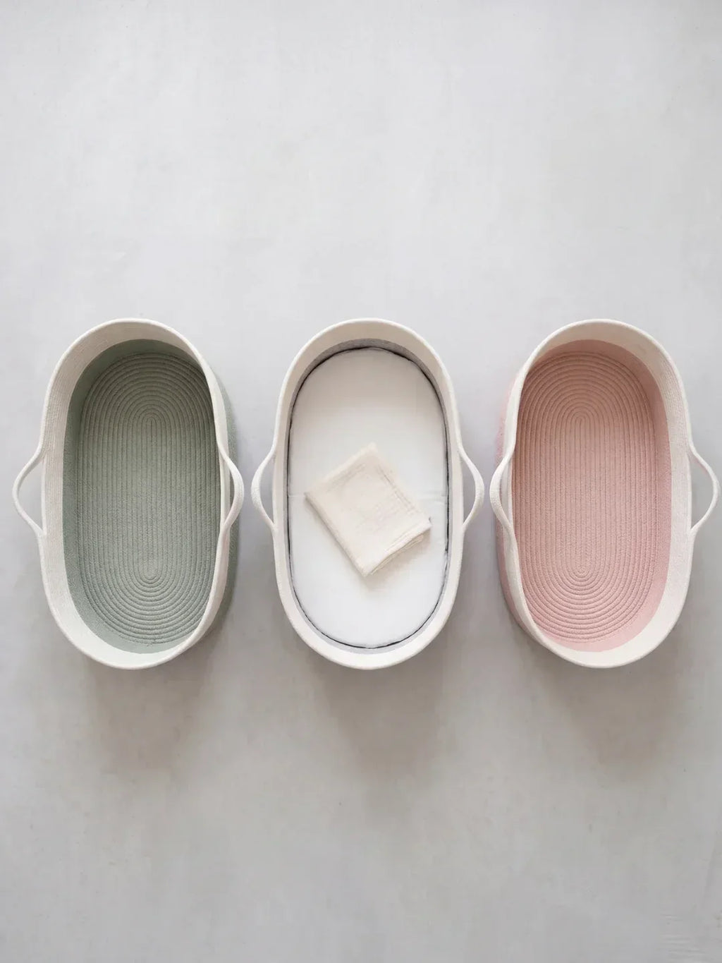 Two-Tone Cotton Rope Changing Basket With Integrated Handles