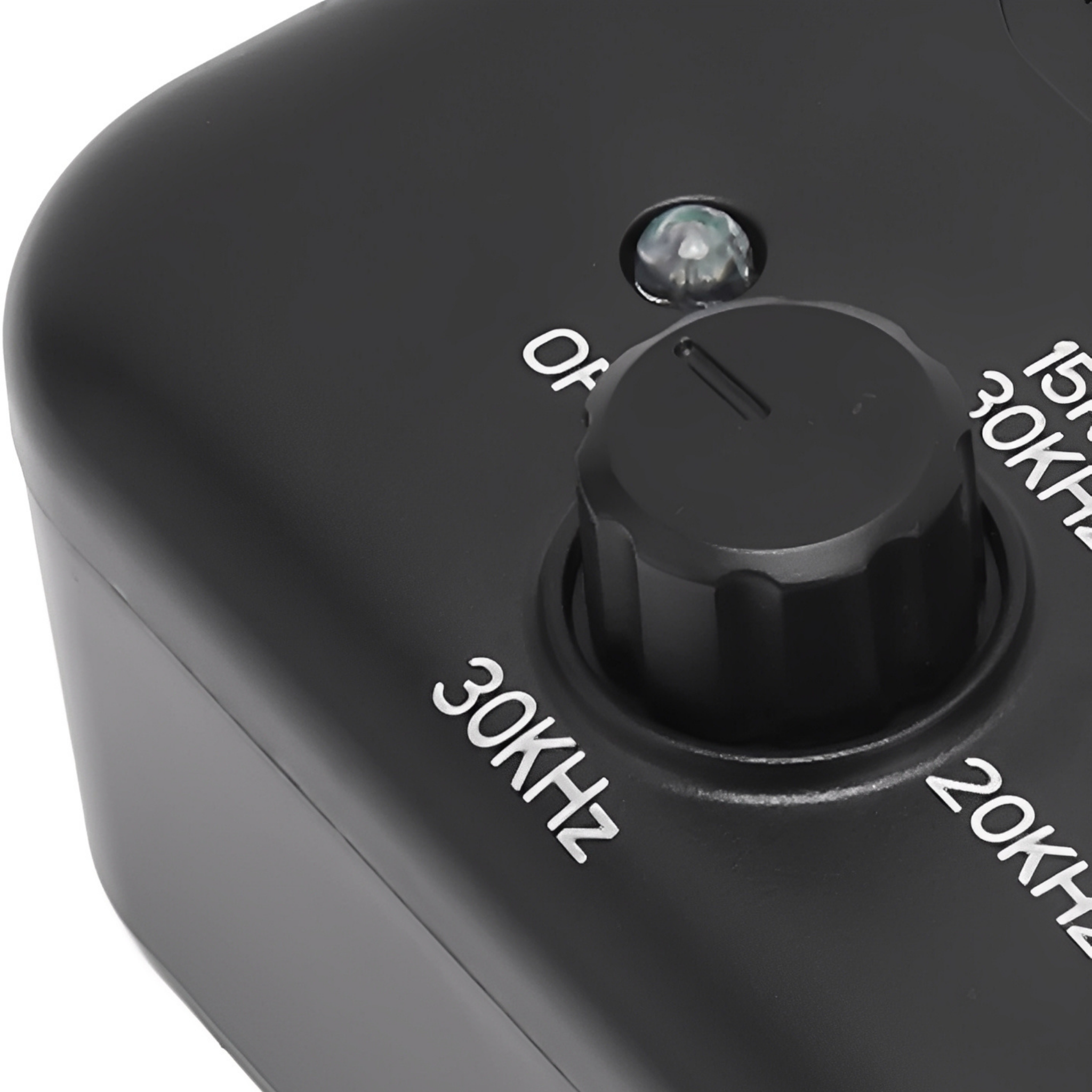 Kawalan Gonggongan Ultrasonik Mudah Alih untuk Anjing Latihan Selamat di Rumah dan Semasa Berjalan