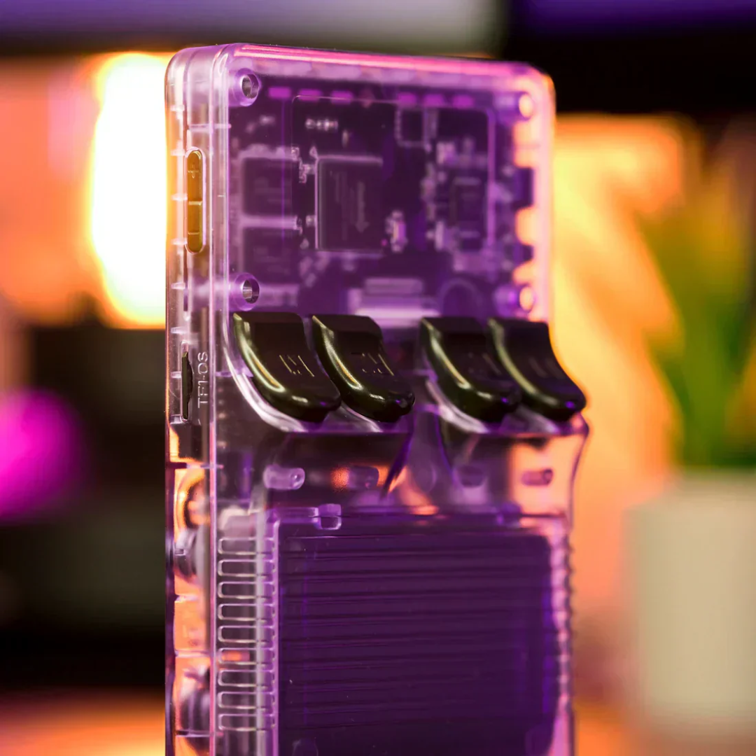 جهاز كايروبلاي بوكيت ريترو مع 60,000 لعبة كلاسيكية ومخرج تلفاز