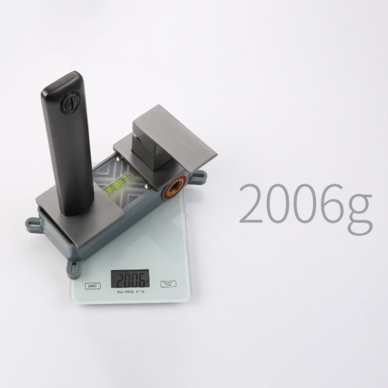 AstraLine Innfelt Veggmontert Servantkran, Enkeltgrep Minimalistisk Design