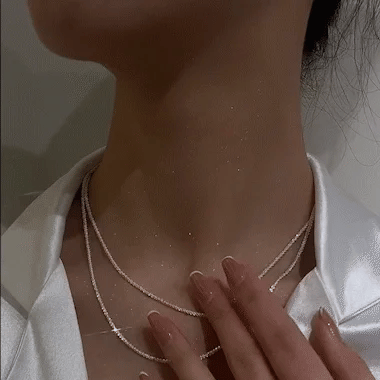 Set di collana Lyssara Silver Starlight con pendenti delicati e minimalisti