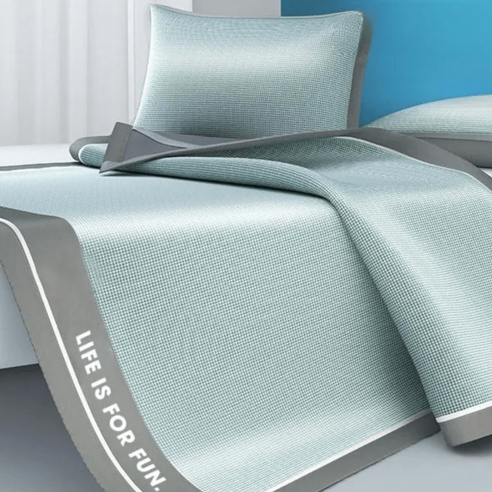 Cooling summer mat for fresh nights and comfort