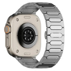 Aureon titanarmband med fjärilslås för Apple Watch Ultra 1/2