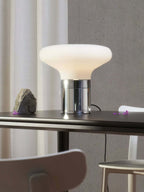 Modern üvegasztali lámpa króm talppal - StudioAura Hangulat