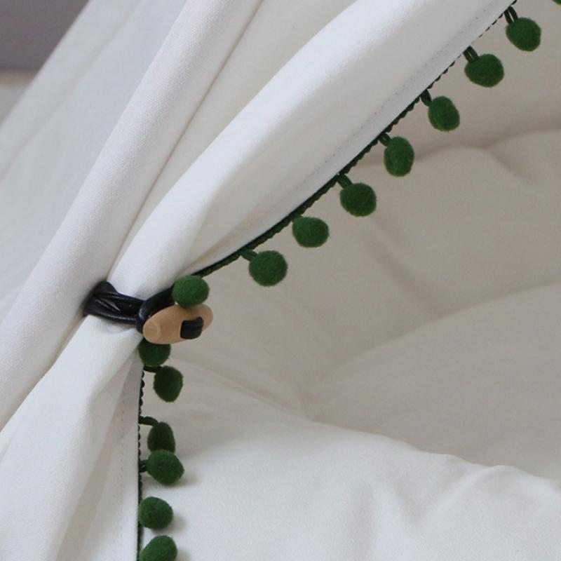 וילואו אנד וופ | אוהל כלבים עם פונפון תחרה בירוק וינטג' ושנהב עם כרית | פטפרובאק