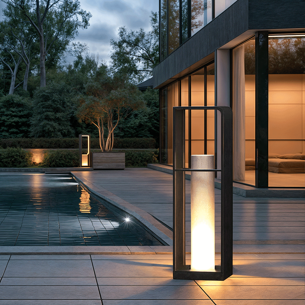 Amara Garden Lamp