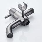 Szürke falra szerelhető bidé készlet kézi spriccelővel | Petprovac