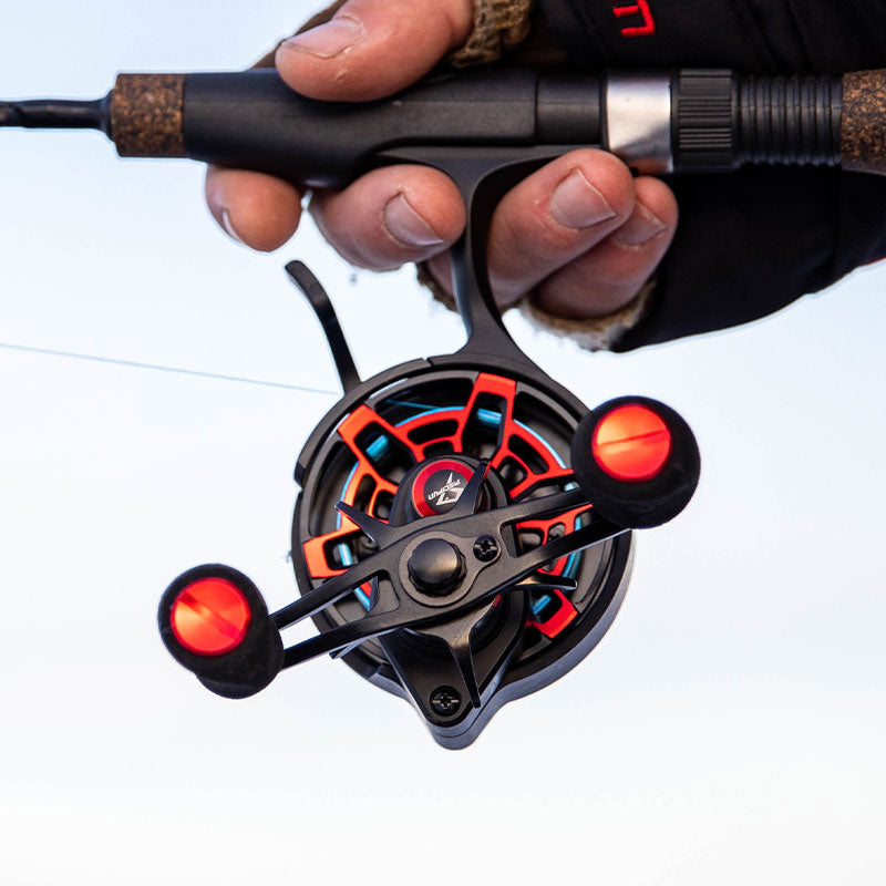 بكرة صيد الجليد Piscifun ICX Frost Carbon، نظام إسقاط مغناطيسي، قطر بكرة كبير