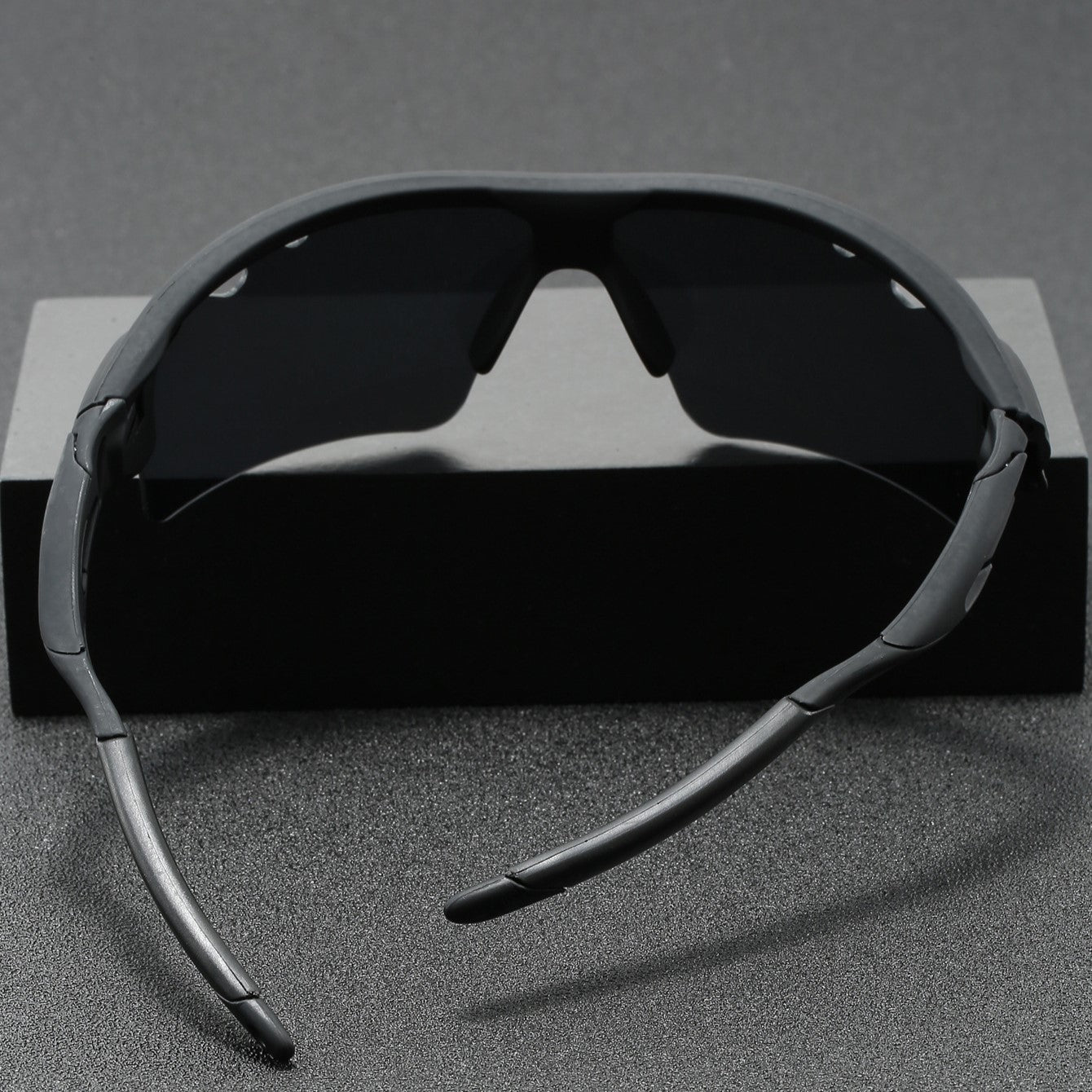 Cermin Mata Sukan Aktif Kairo