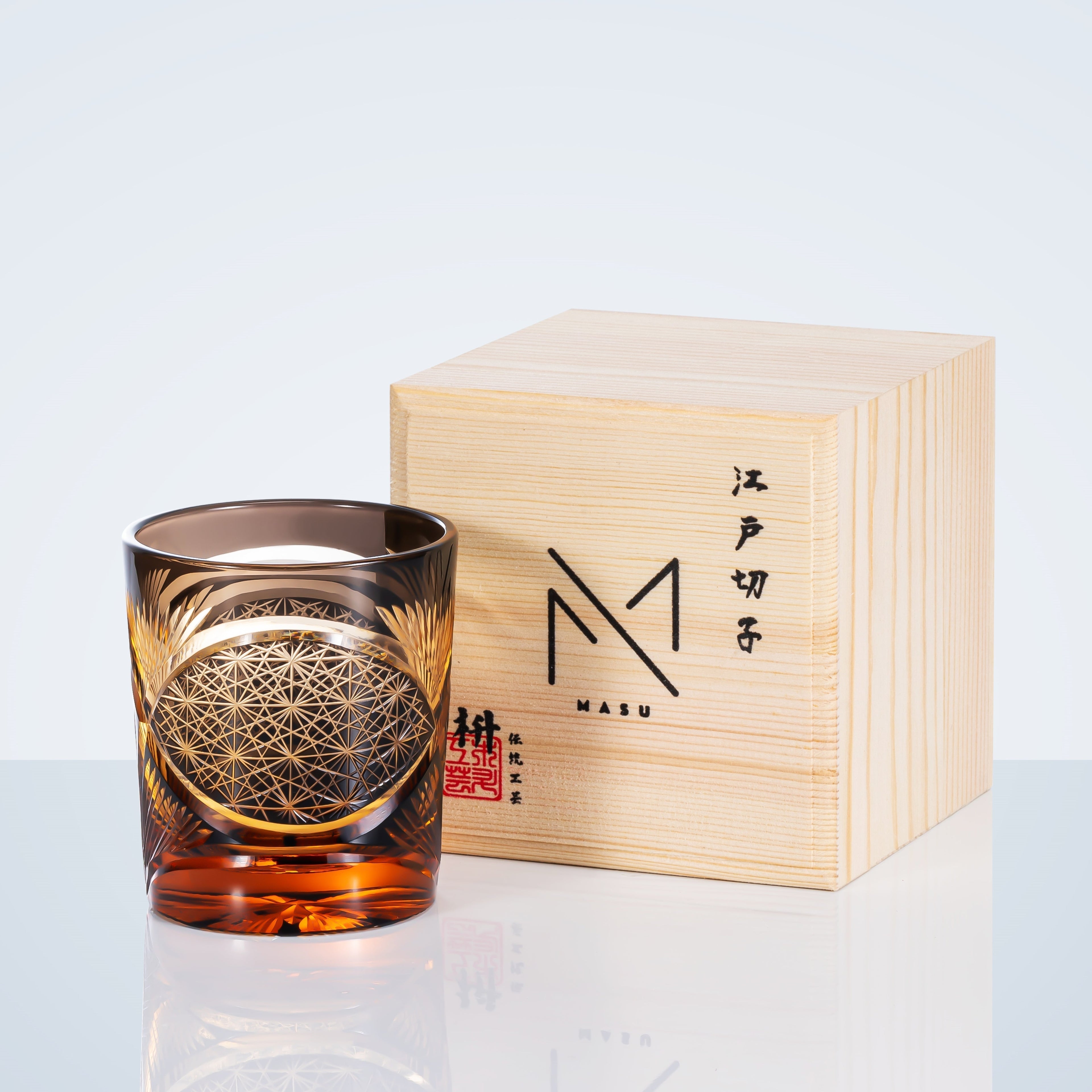 MiyuCraft | Bicchiere da whisky artigianale con piuma di gru con scatola di legno | Petprovac