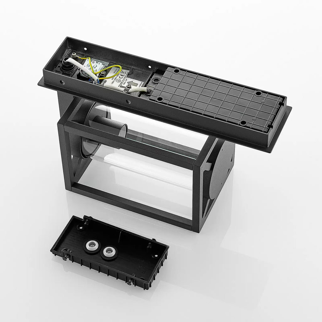 NyraArc ガラスディフューザー付き幾何学的屋外壁掛けライト