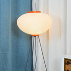 Lampă de podea Kazumi cu hârtie de orez de la Petprovac, lumină ambientală moale