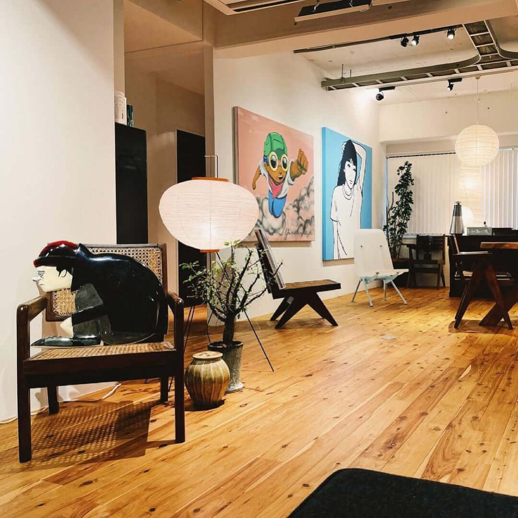 Kaze Rice Paper Floor Lamp - Japanese-Inspired Ambient Glow