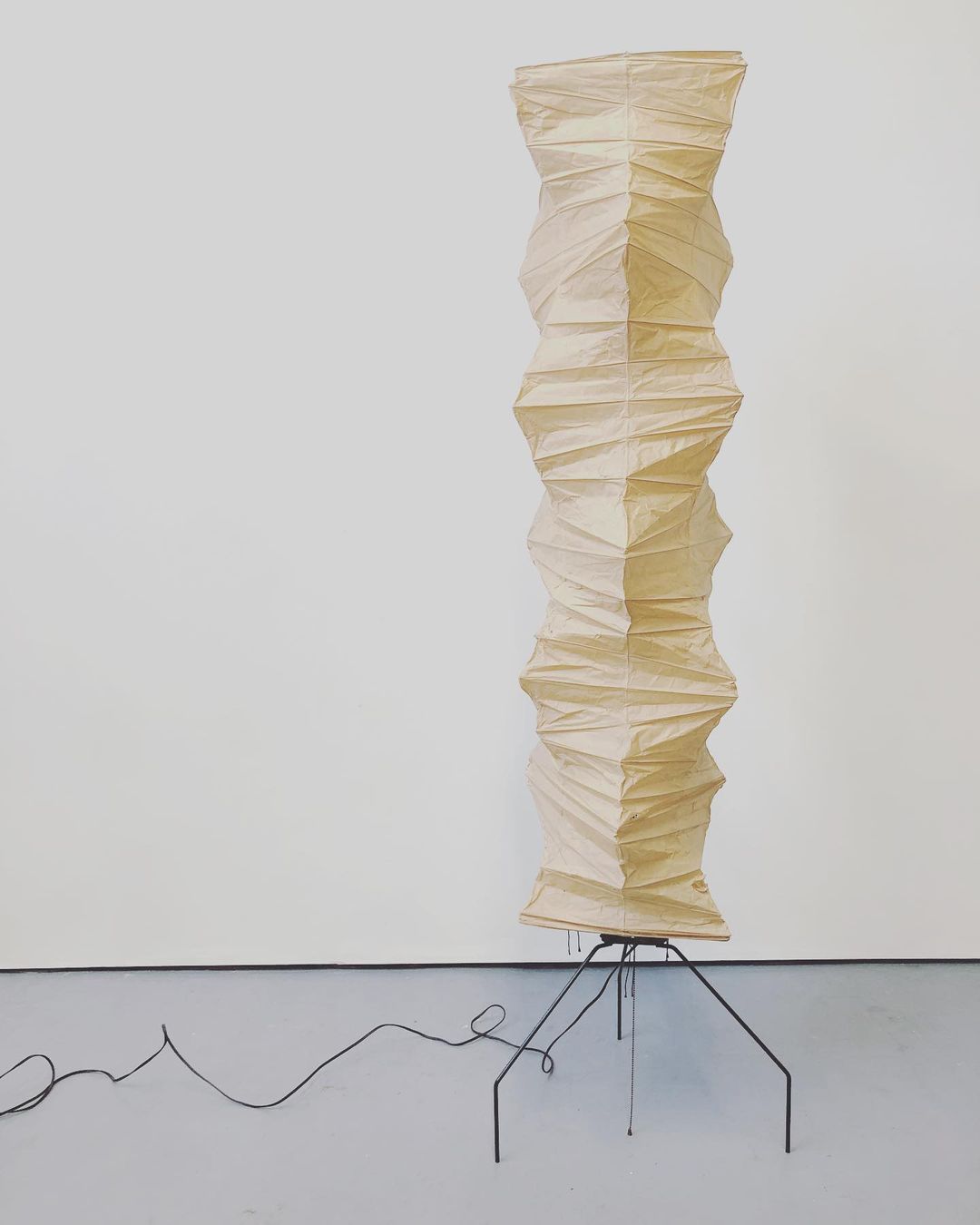 Kaze Rice Paper Floor Lamp - Japanese-Inspired Ambient Glow