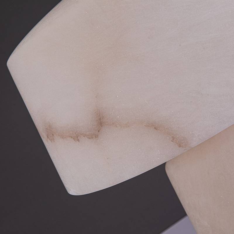 Lampa stołowa z alabastru do nowoczesnego oświetlenia nocnego w eleganckich wnętrzach