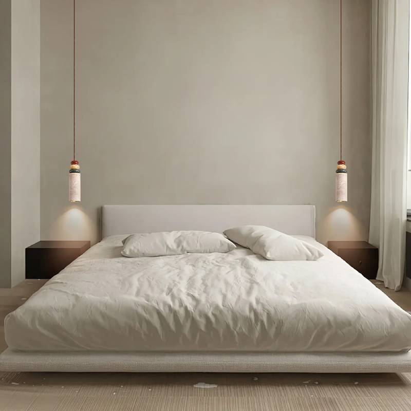 Nowoczesna lampa wisząca z trawertynu do współczesnych wnętrz