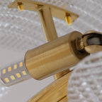 Moderne glasbladlysekrone med luksuriøs guldfinish