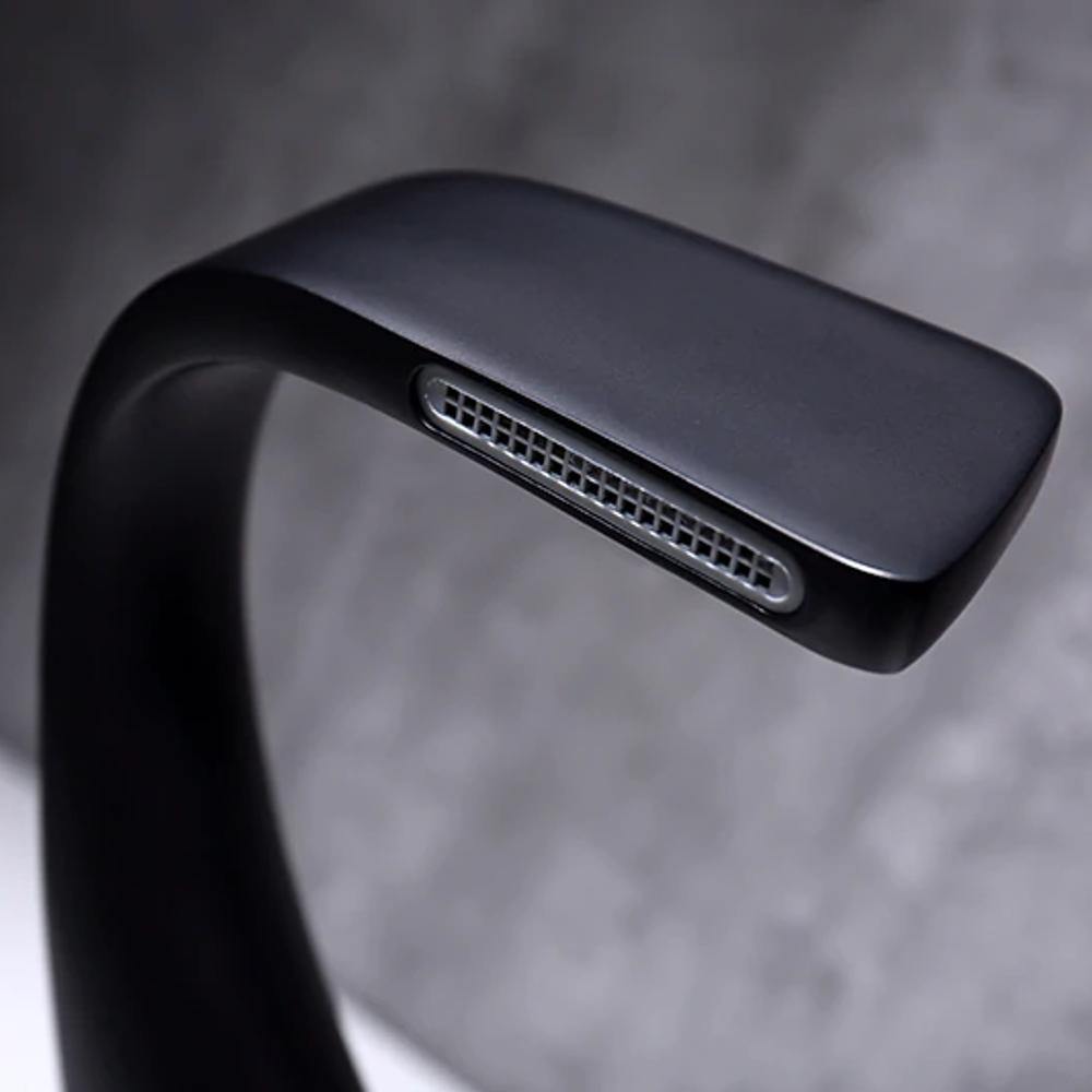 ברז כיור מפל מודרני CascadeFlow עם ידית אחת