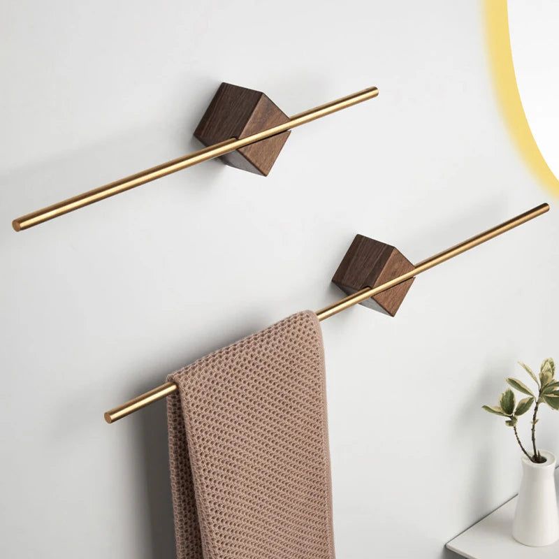 NovaBath Håndklædeholder med Messingstang, Akryl og Træbeslag