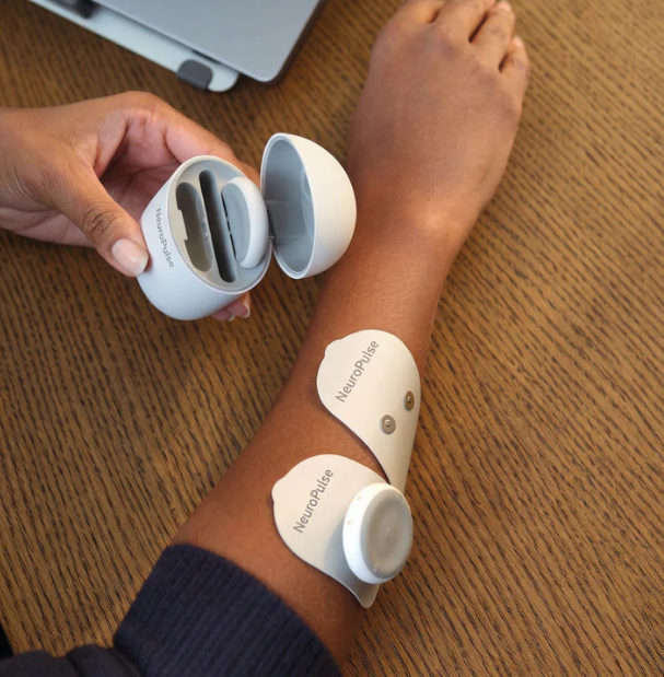Cordless Muscle Therapy Device With Six Modes And Sixteen Levels Of Intensity