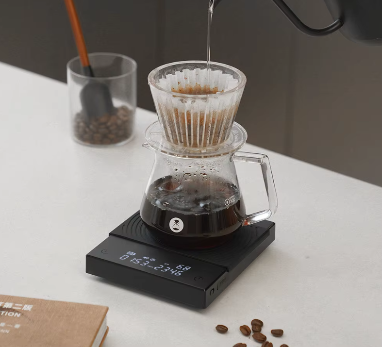 Digital kaffevægt med automatisk timer, flowratevisning, tara og 0,1 g præcision