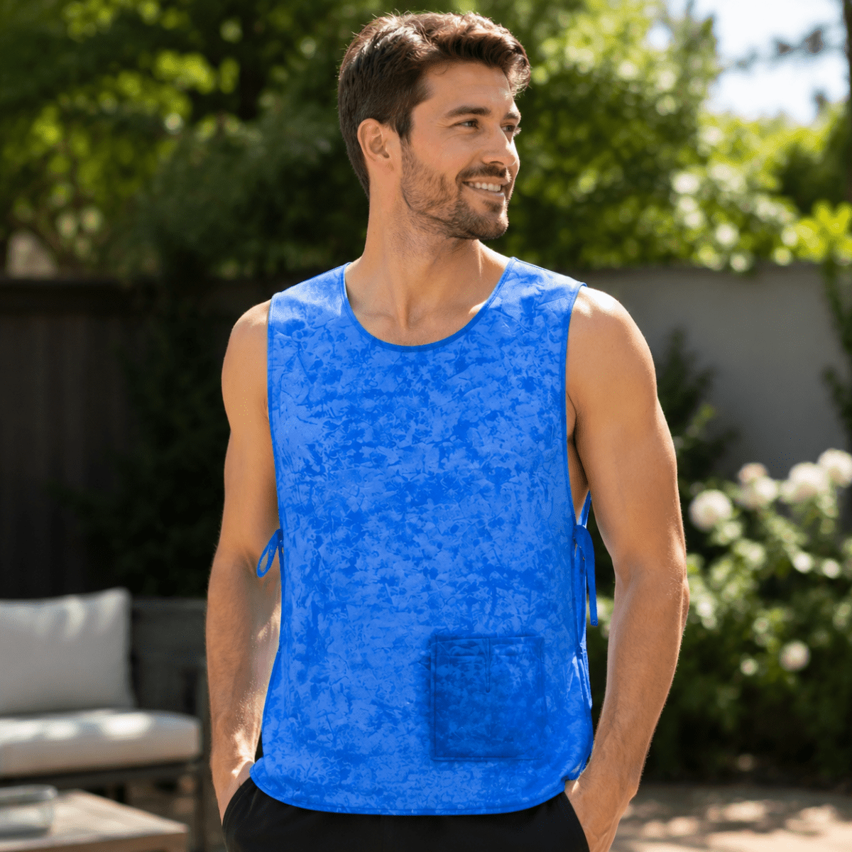Cooling vest for refreshing comfort in summer heat