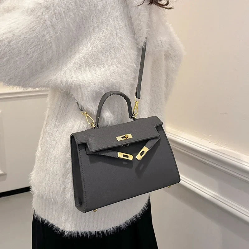 Beg Tali Silang dan Bahu Kulit Aurea untuk Wanita Sehari-hari