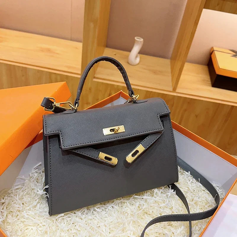 Beg Tali Silang dan Bahu Kulit Aurea untuk Wanita Sehari-hari