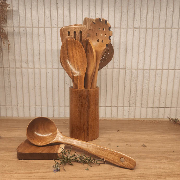 Ensemble de mise à niveau de cuisine en teck et acacia premium