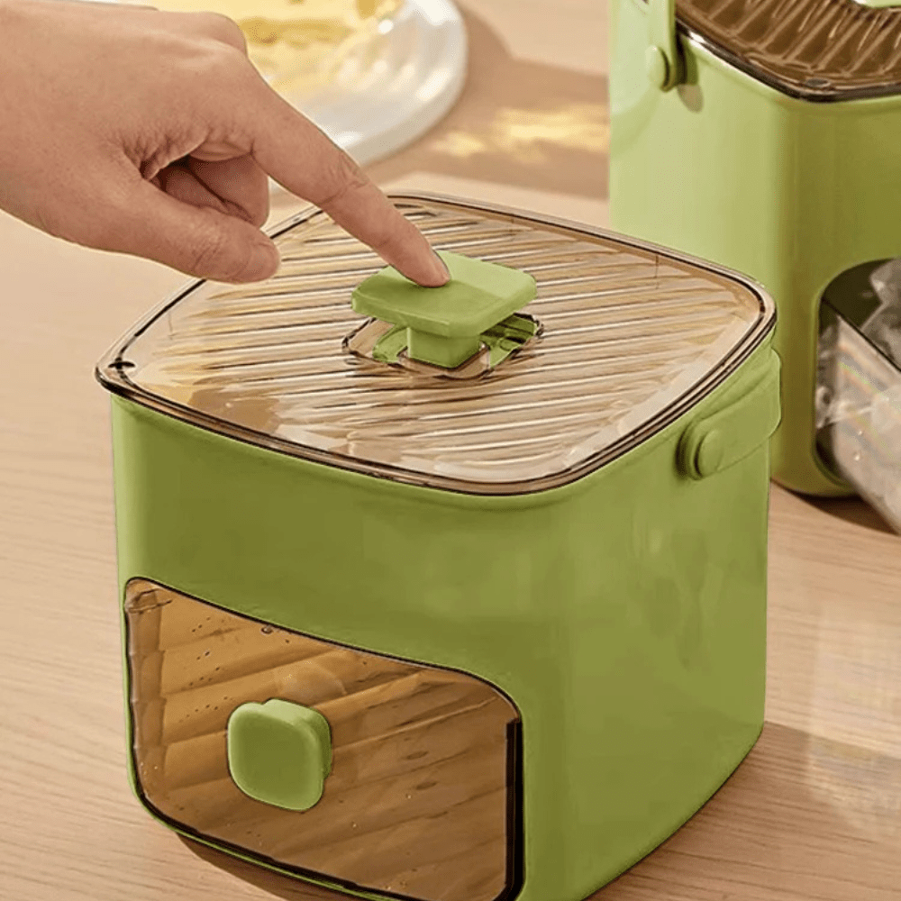 Compact ice machine for fresh ice cubes in minutes