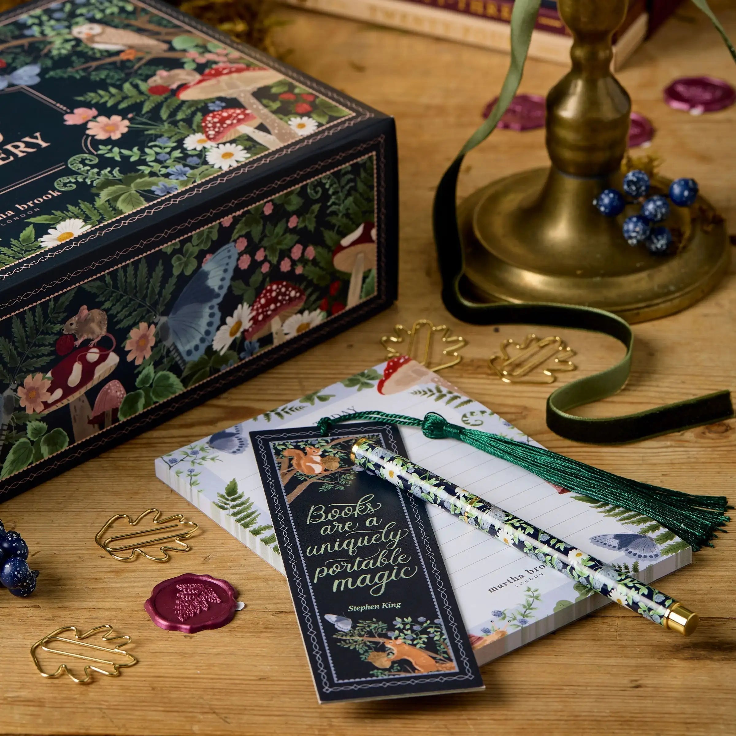 CraftJoy 24 napos papírárú adventi naptár ajándék meglepetésekkel